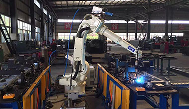 OTC robot single machine double station ứng dụng thực tế