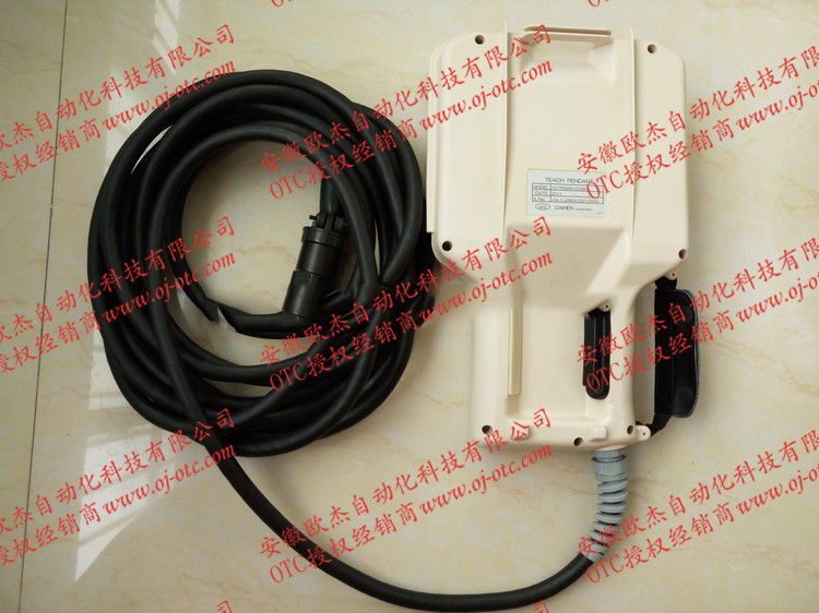 Bộ điều khiển dạy học robot OTC A2 A2TPDSNN-CC08 - Góc nghiêng